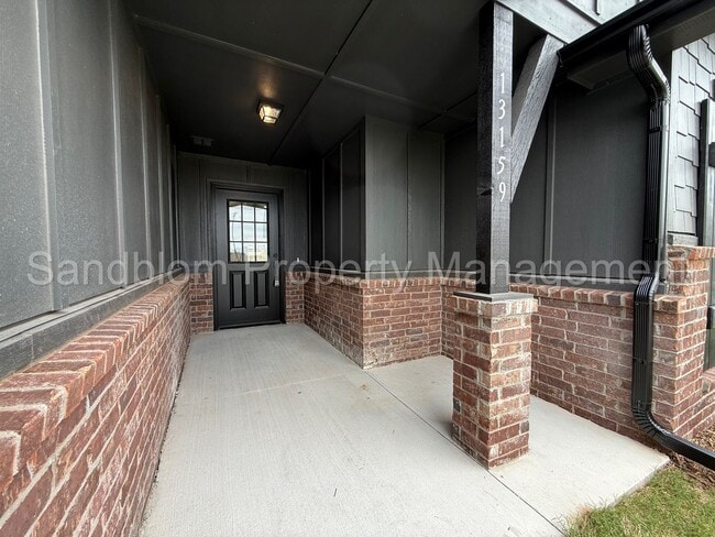 Photo - For Lease | Bixby | Available Now!