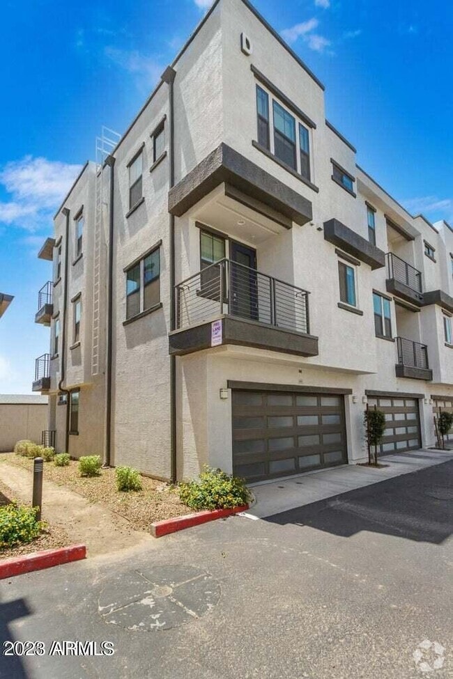 Building Photo - 2090 S Dorsey Ln Rental