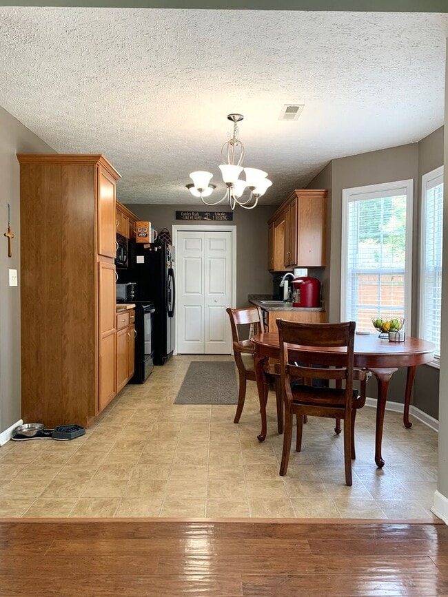 Photo - 3178 Cross Ridge Dr