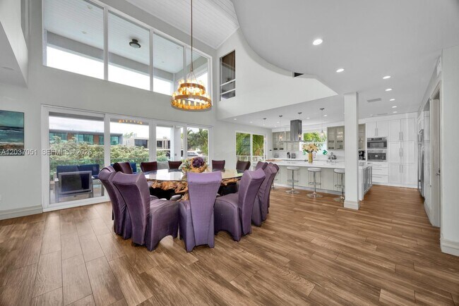 Photo - 1076 NE Little River Dr