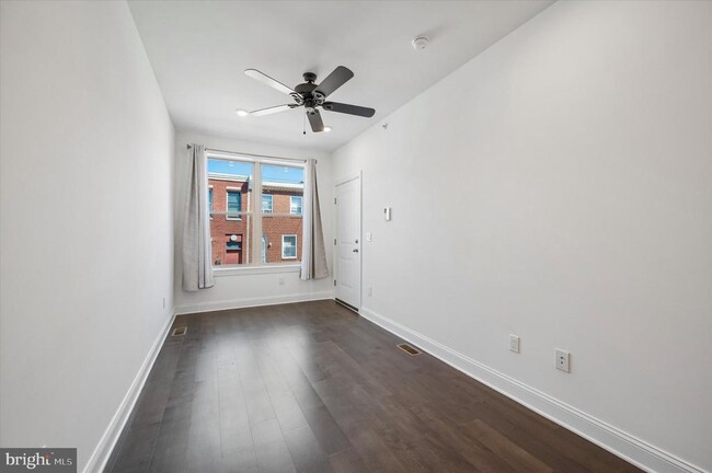 Photo - 3958 Mt Vernon St