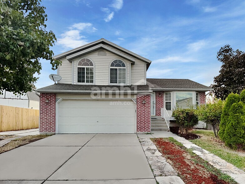 5052 W Wormwood Dr