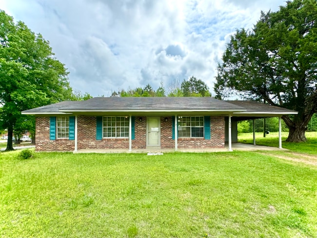 Photo - 358 Center Rd