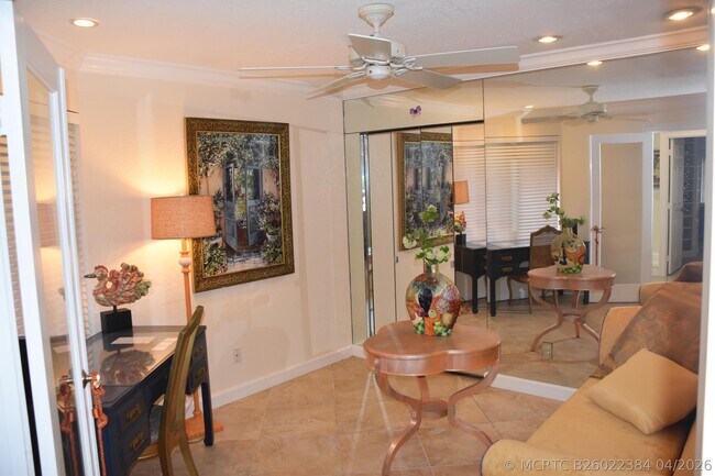 Photo - 11 Ironwood Way N