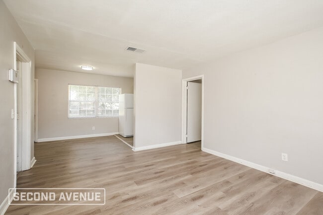 Photo - 3015 Lansdell Dr