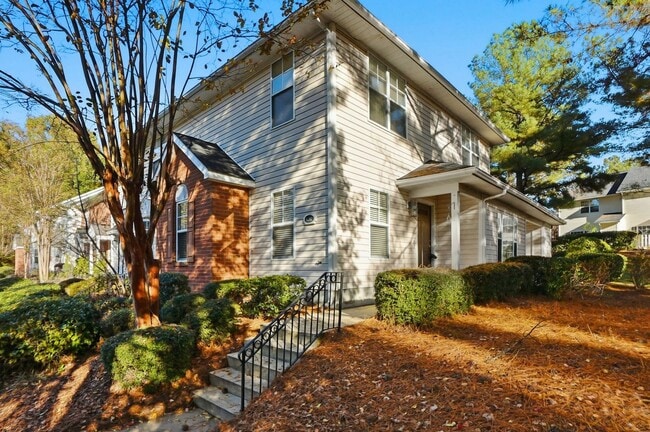 Photo - End-unit townhome, Primary on Main Level!