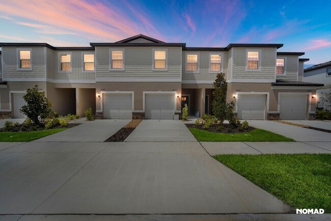 Photo - 10153 Trumpet Honeysuckle Wy