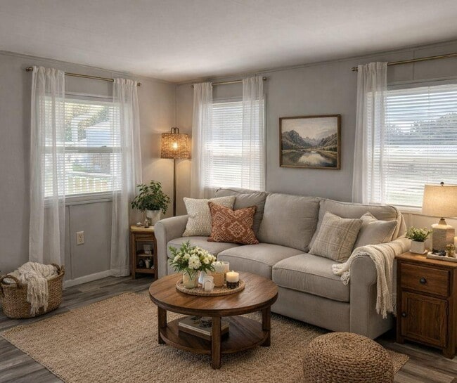 Photo - 17031 US-301