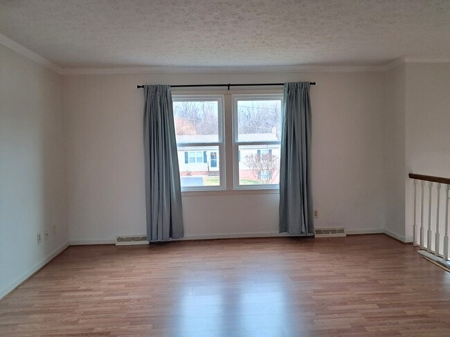 Photo - 114 Tomahawk Dr