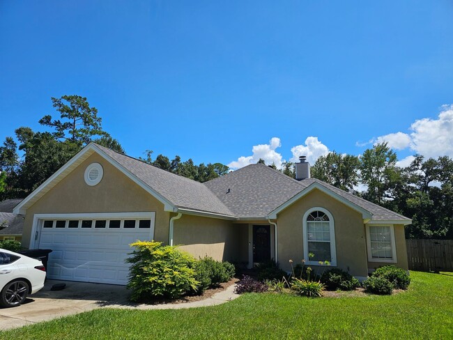 East Tallahassee Home Near Fallschase - East Tallahassee Home Near Fallschase