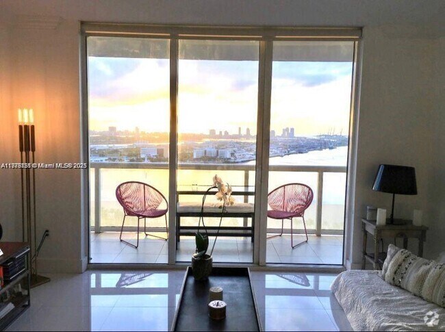 Building Photo - 50 Biscayne Blvd Unit 2508 Rental