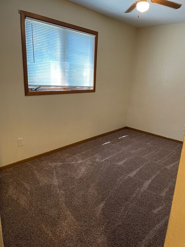 Photo - 3 Bedroom Apartment Unit 5