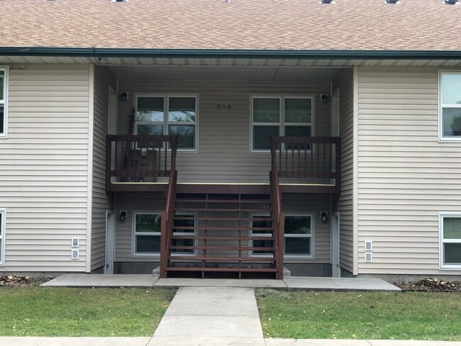 Photo - 214 Spruce St N Unit REI214B