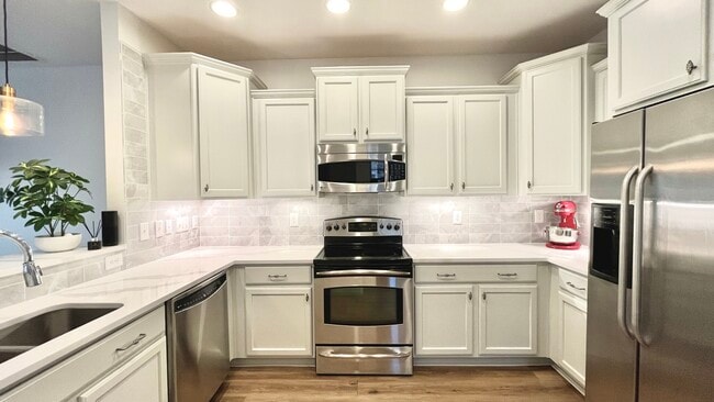 Photo - 10122 Glen Autumn Rd