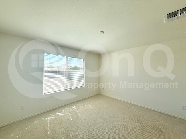 Photo - 1435 E Angie Dr