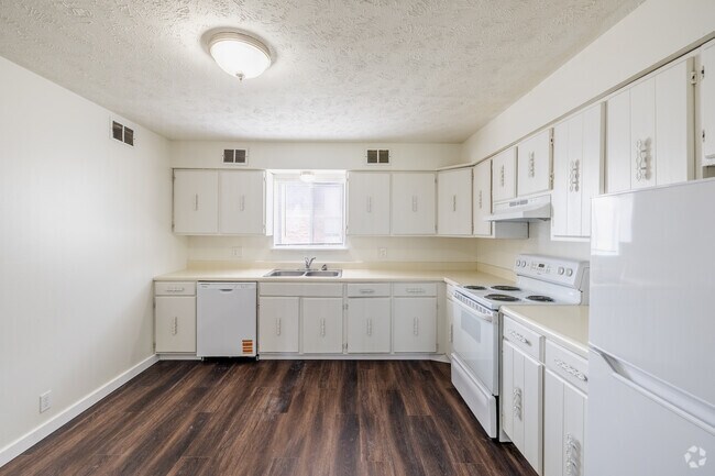 Interior Photo - Juniper Gardens