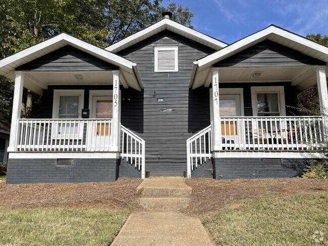 Building Photo - 2 Bedroom Duplex in Belmont Neighborhood Rental