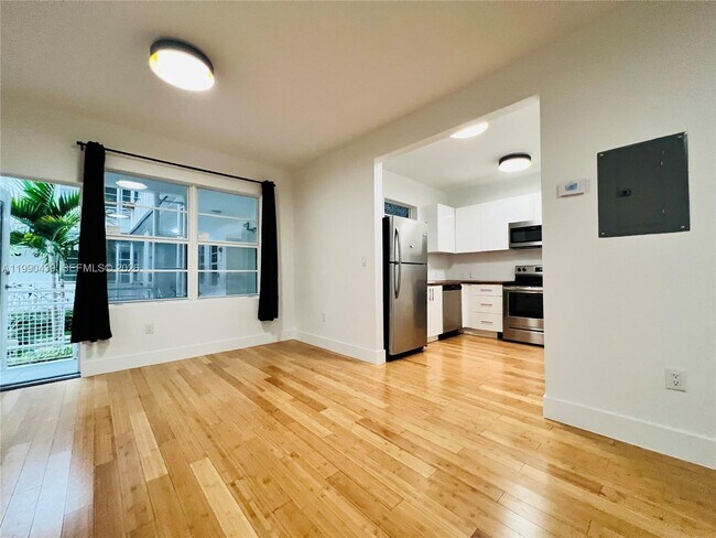 Photo - 960 Bay Dr Unit 912