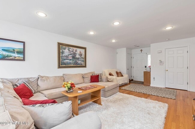 Photo - 205 Conover Pl