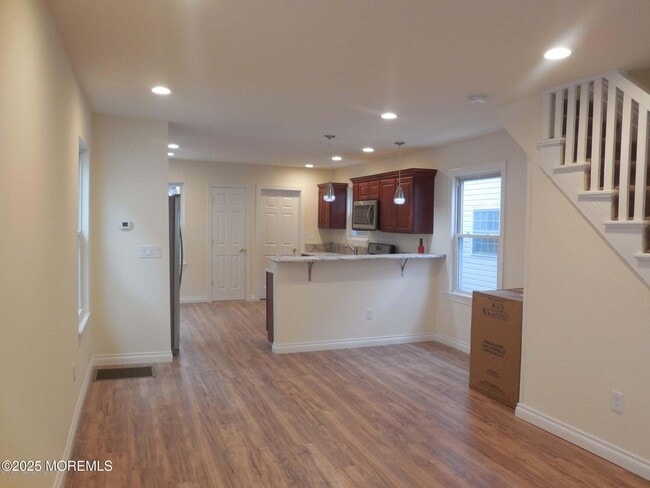 Building Photo - 538 Myrtle Ave