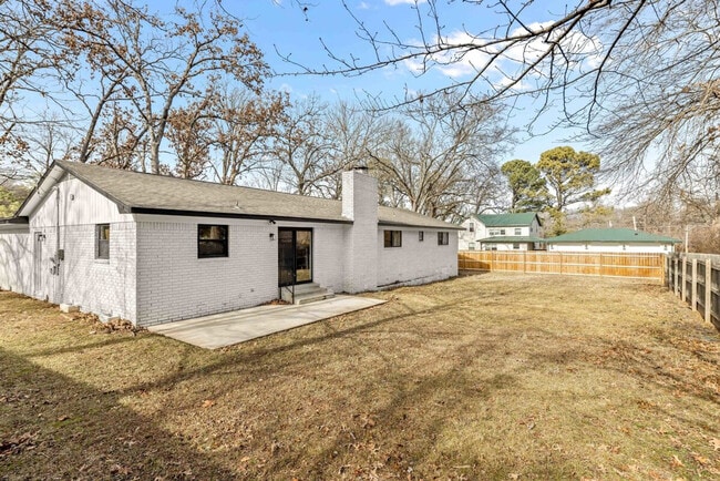 Photo - 201 N Dogwood St Unit ID1241305P