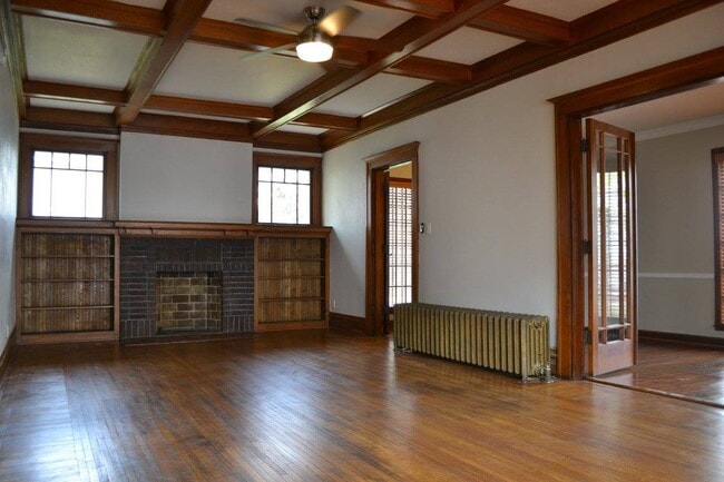 Photo - 211 N Spring Ave Unit 02