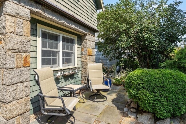 Photo - 1 Pigeon Hill Ct Unit B