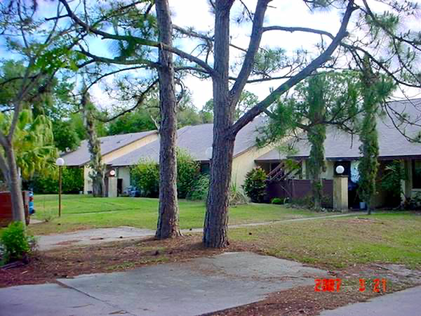 Photo - 464 Kings Manor Ln Townhome