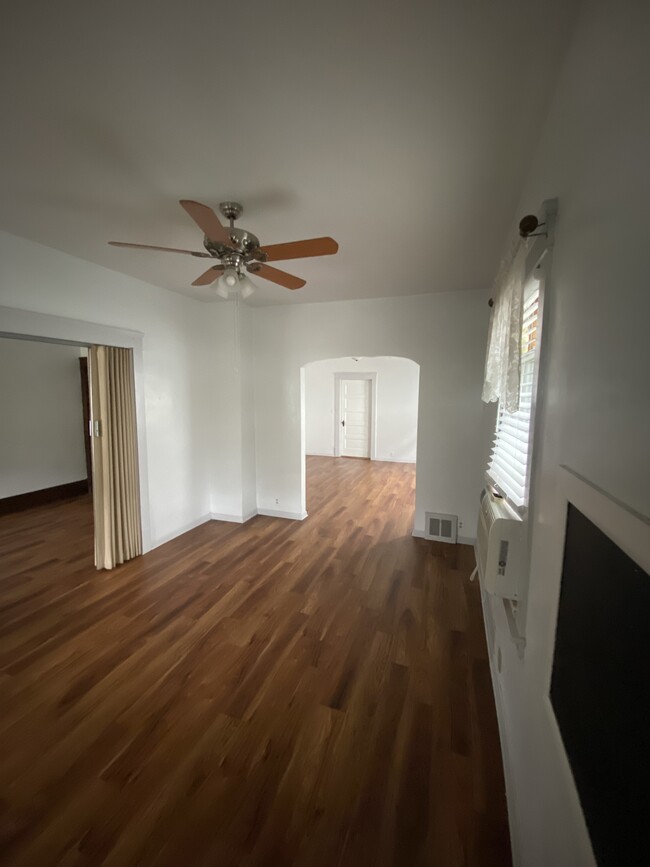 Photo - 3186 W 88th St Casa Adosada