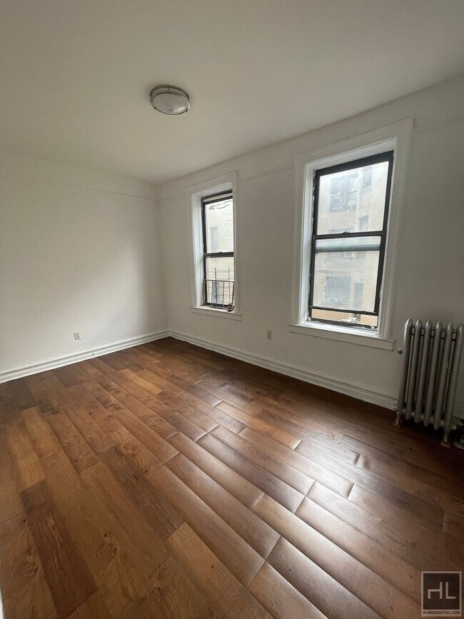 Photo - SEAMAN AVENUE Unidad 6C