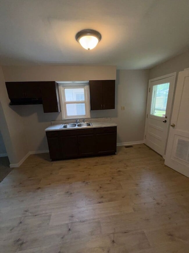 Photo - 1417 Taylor Ave