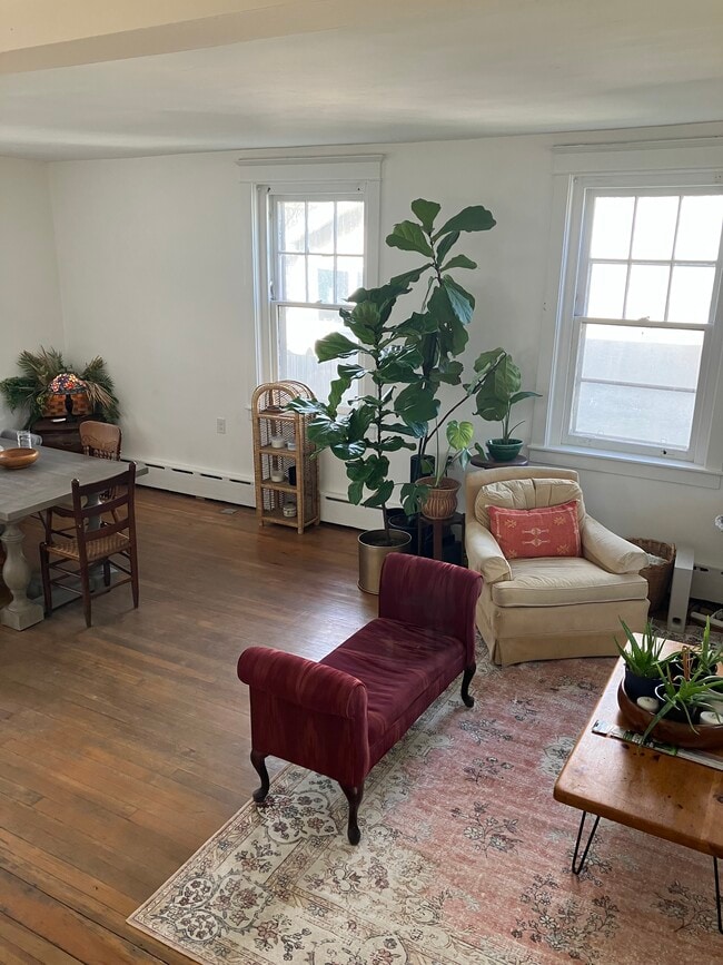 Photo - 1148 Matsonford Rd
