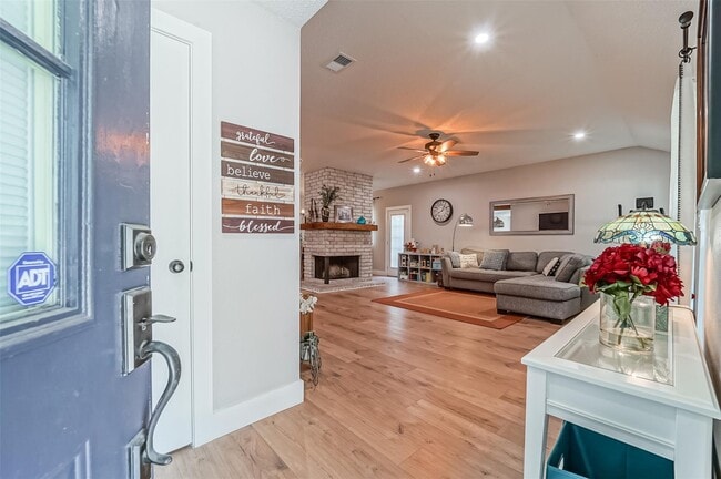 Photo - 3704 Ginger Ln