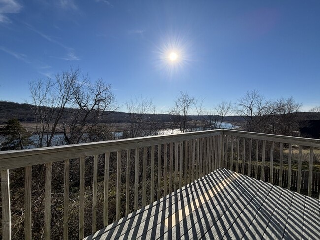 Building Photo - 284 Jefferson St