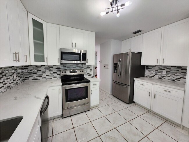 Photo - 3332 Orinoco Ln
