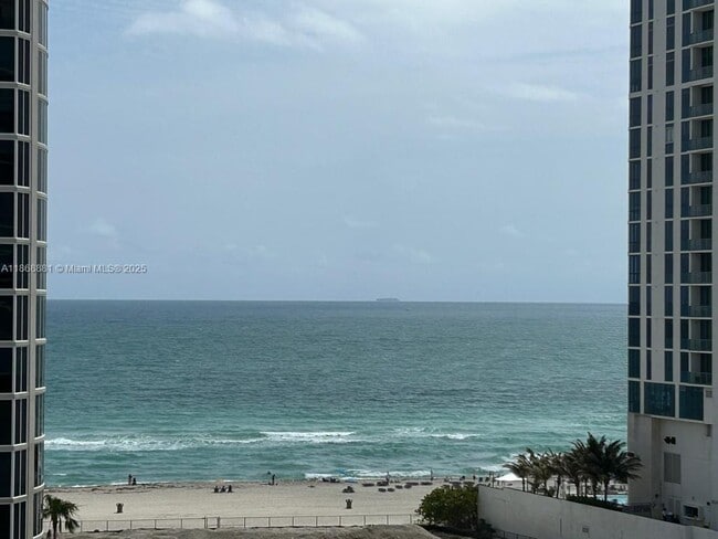Building Photo - 17550 Collins Ave Unit 804 Rental