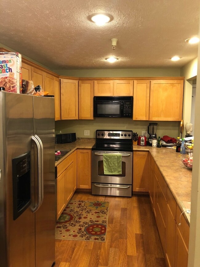 Photo - 3 BDRM AVAILABLE AUGUST 2026!   MONTHLY RENT IS $1,500