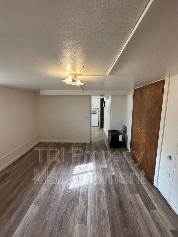 Photo - 1825 12th Ave