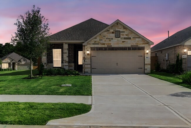 Photo - 6107 White Spruce Dr