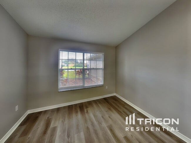 Photo - 958 Shriver Cir