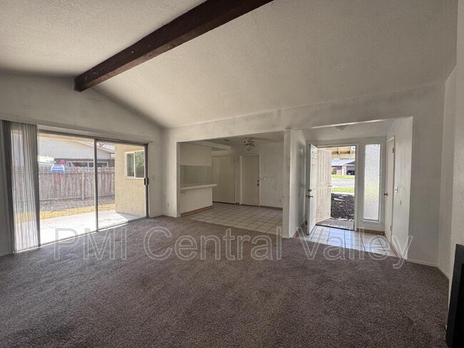 Photo - 1526 Silver Creek Cir