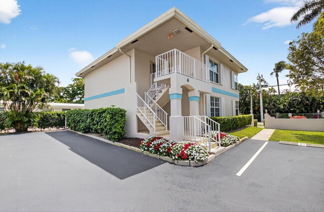 75 Venetian Dr Unit A-2