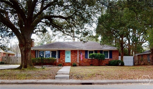 Building Photo - 329 Oxford Dr Rental