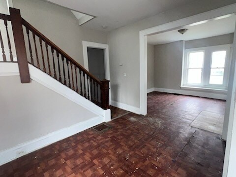 Photo - 2702 Midland Ave