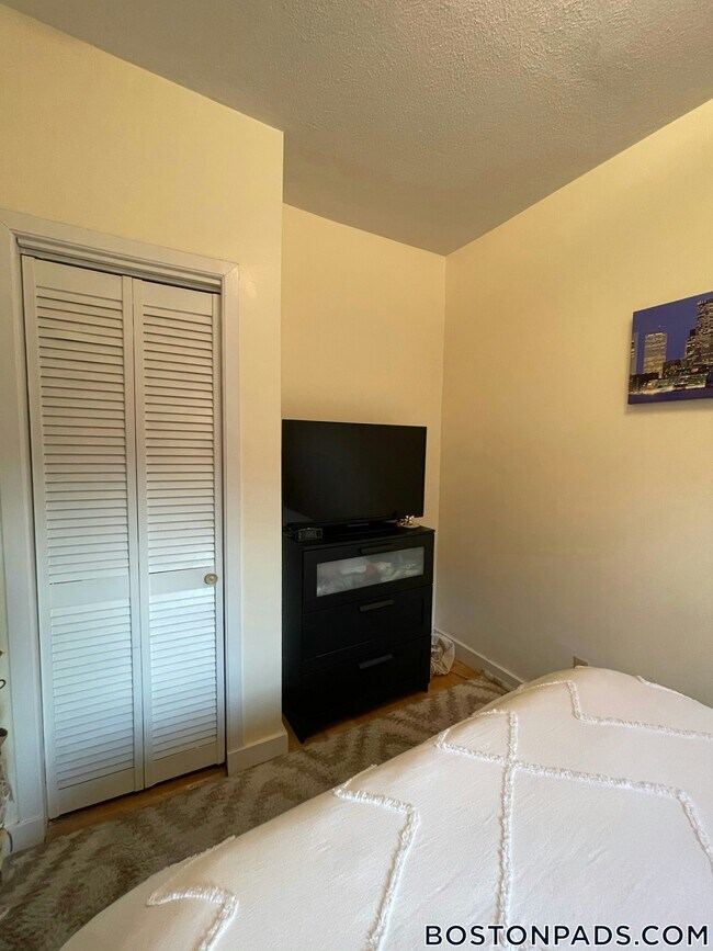 Photo - 70 Joy St Unit 11