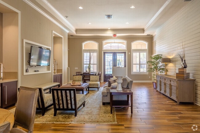 2400 Clubside Ct Palm Harbor, FL
