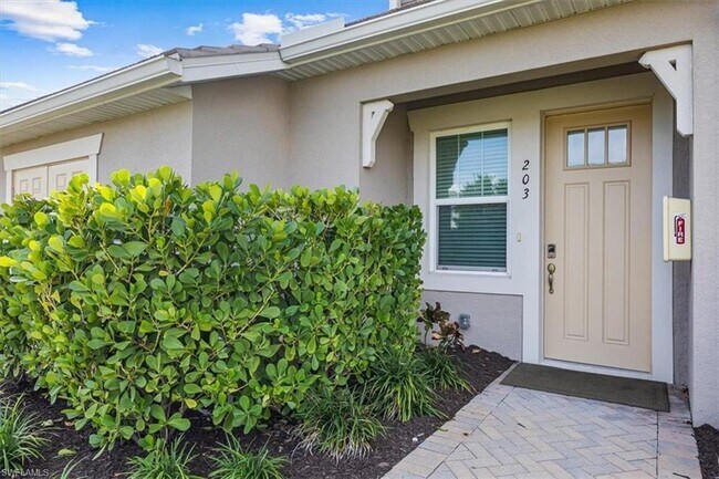 4687 Arboretum Cir