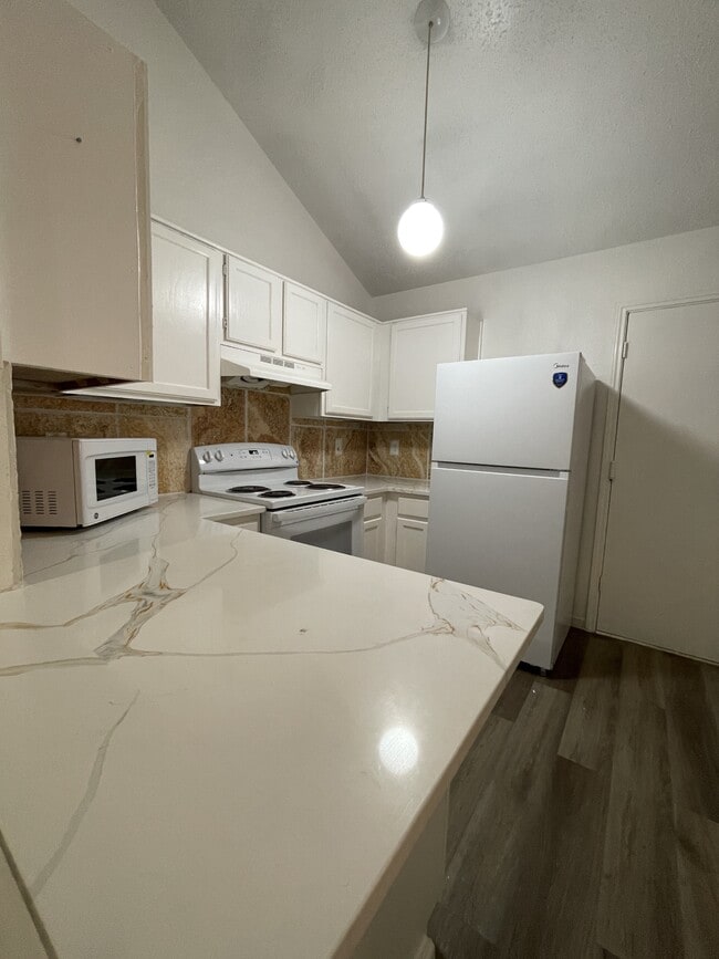 Photo - 2730 Mud Lake Dr