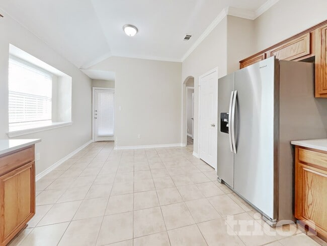 Photo - 733 Stribling Cir