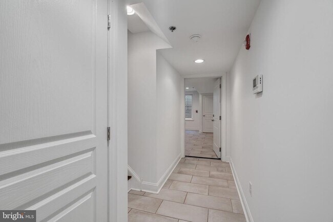 Photo - 2566 Frankford Ave